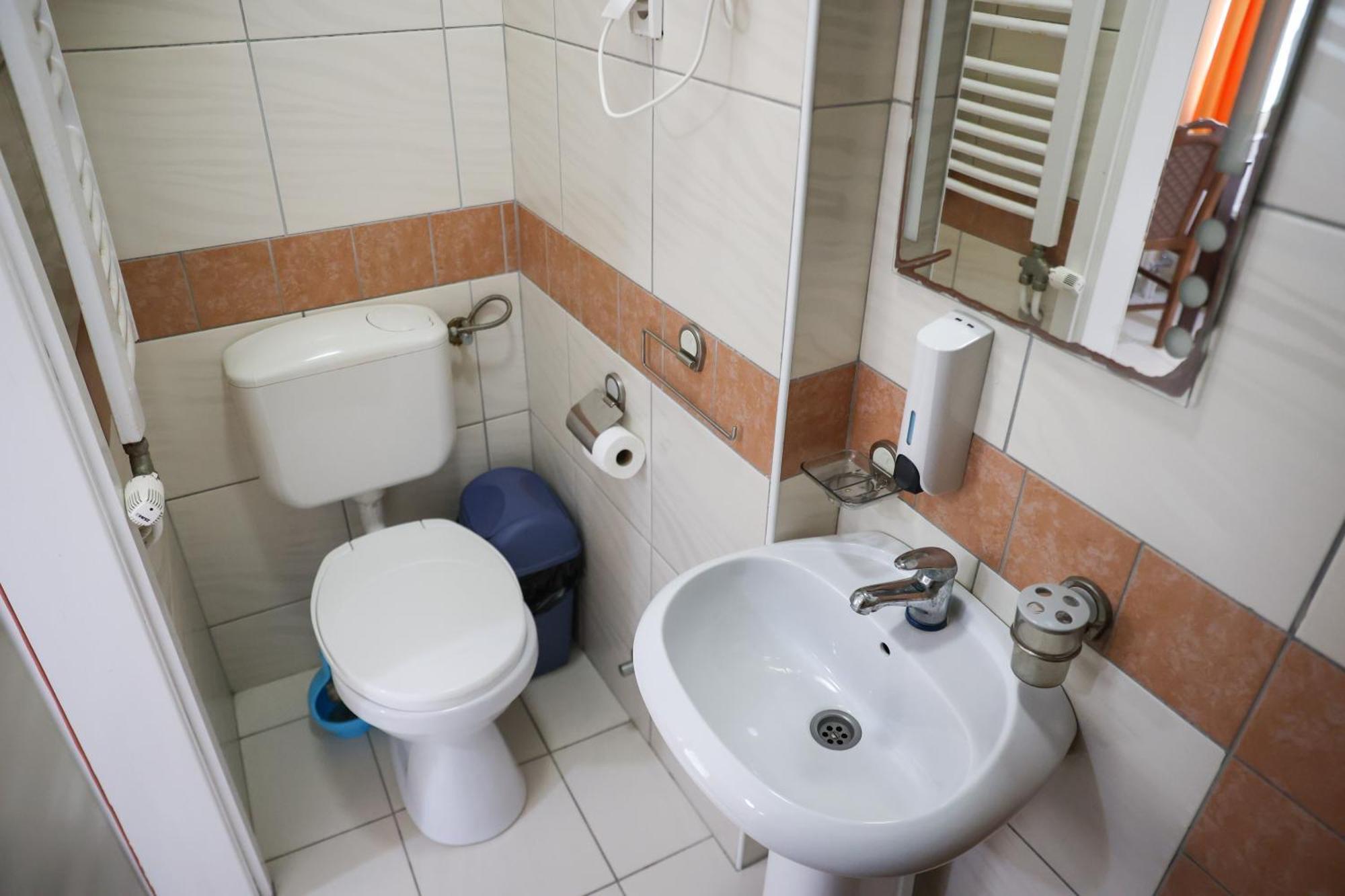 Hotel Marex Centar Jabuka Exteriér fotografie