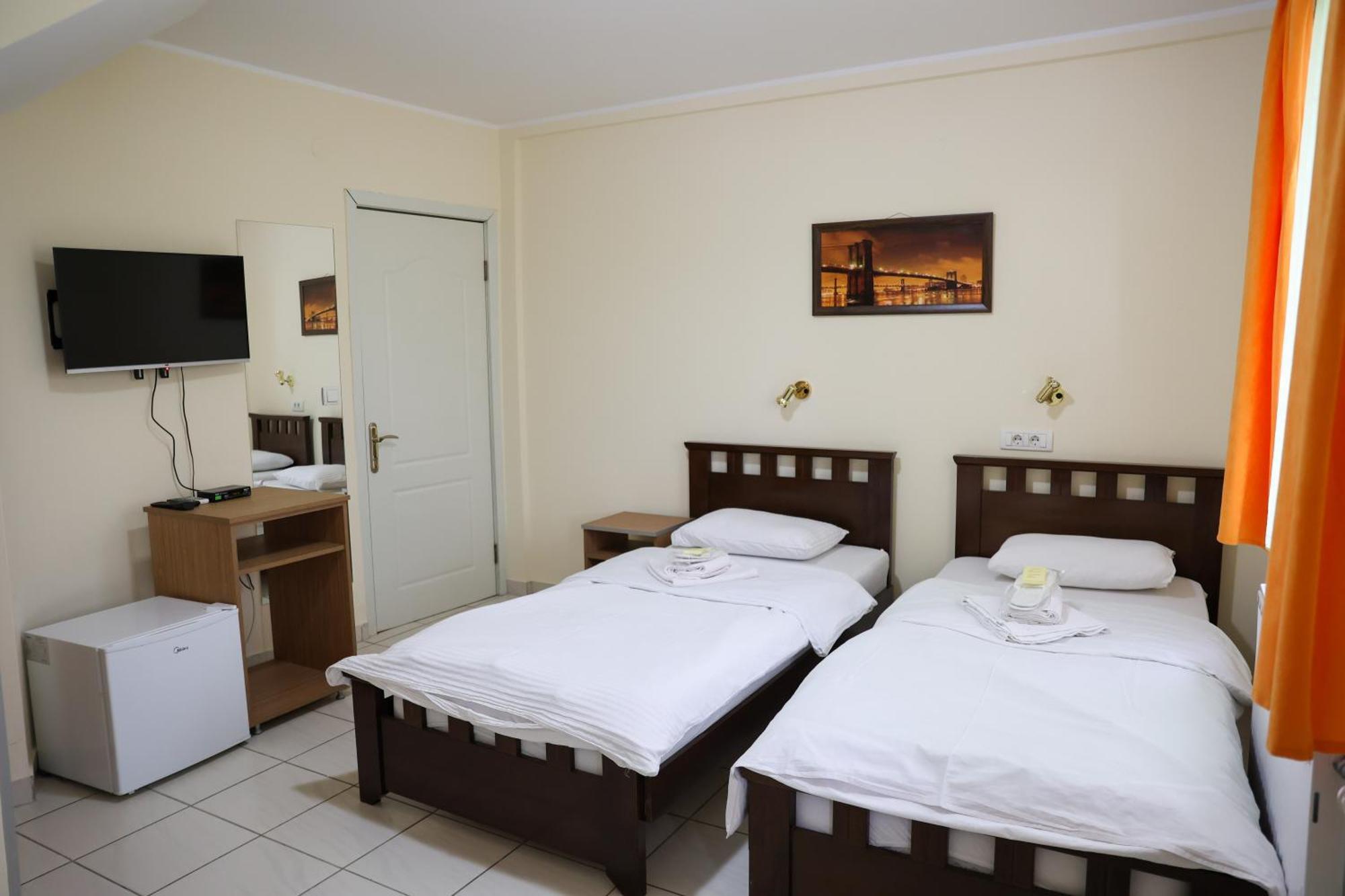 Hotel Marex Centar Jabuka Exteriér fotografie